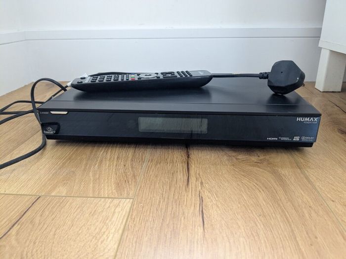 Humax Foxsat HDR 320gb Freesat