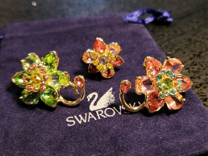 Swarovski earrings and ear cuff