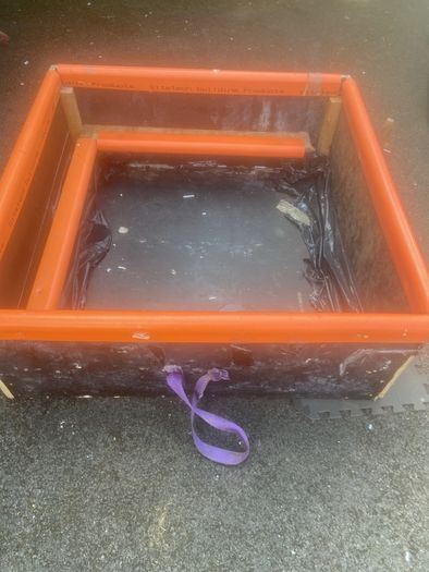 whelping box
