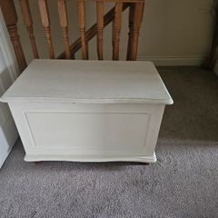 Blanket box
