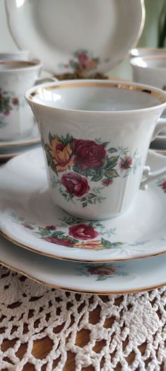 Porcelain set for 5