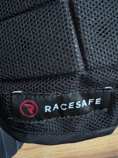 Racesafe Black Provent 3.0 child's body protector size large like new!