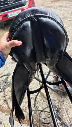 saddle 17 inch