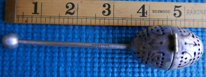 Edwardian  Silver Plated Tea Infuser