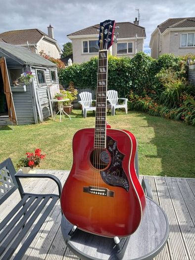 Gbson Hummingbird Replica