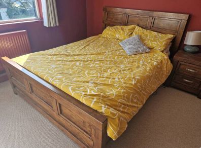 Hardwood Kingsize Bedframe