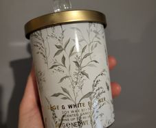 Scented soya candle Sage eand white flower NEW 240G
