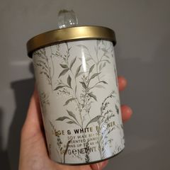 Scented soya candle Sage eand white flower NEW 240G