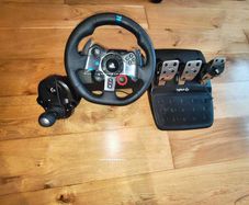 Logitech G29 Driving Force Steering Wheel + Pedals + Shifter (PS5/PS4/PC)
