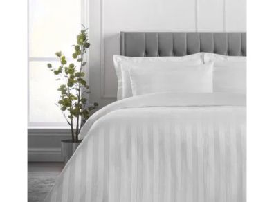 BRAND NEW IN PACKAGING King Size Duvet Cover & 2 Pillow Cases
