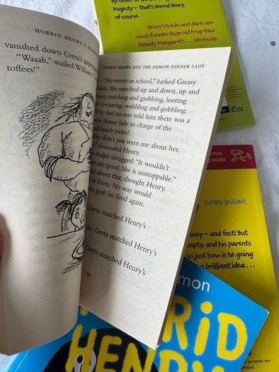 Horrid Henry by Francesca Simon Bundle of four books Paperbacks
