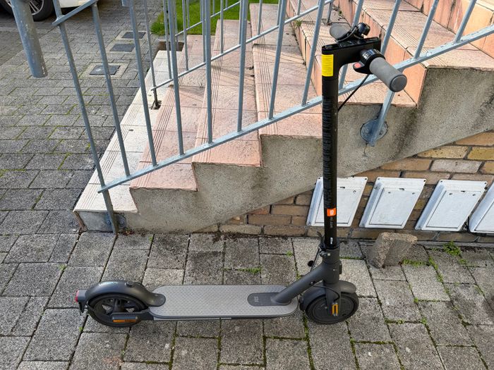 Electric scooter