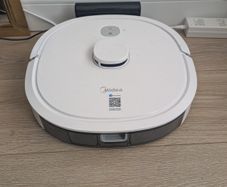 Midea M6 Robot Vacuum Cleaner
