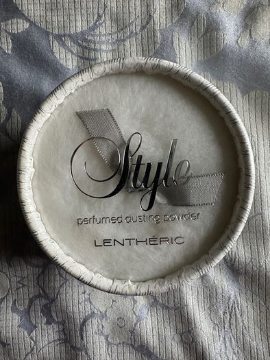 Vintage Lentheric pressed powder