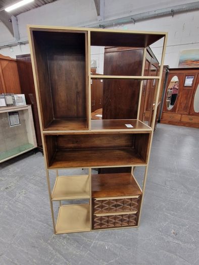 Open-Display Bookcase
