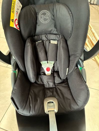 X2 Cybex Cloud Z2 i-Size Car Seats with 2 Base Z2