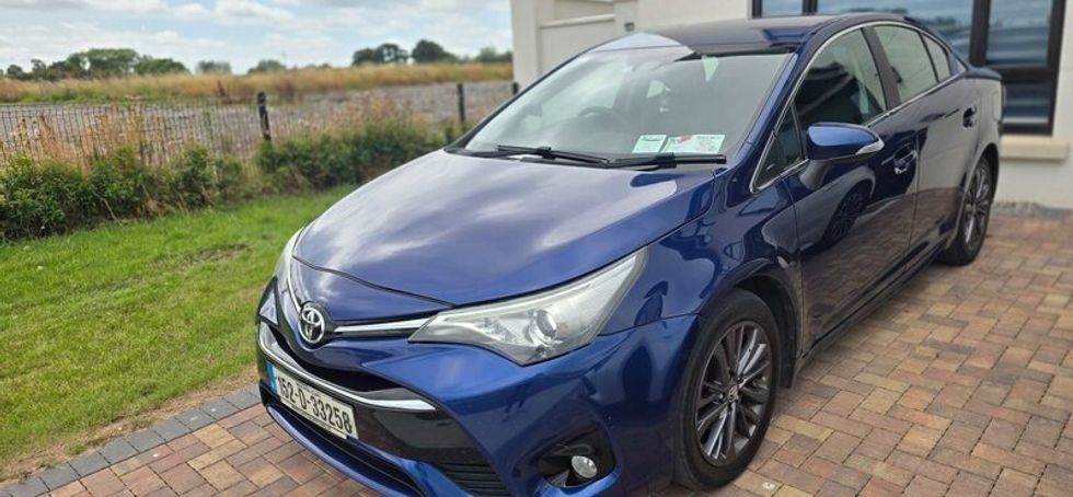 Toyota Avensis 1.6 D4D Business Edition (S/S) 4DR
