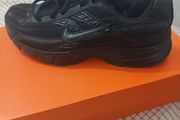 Nike Initiator Trainers Brand New