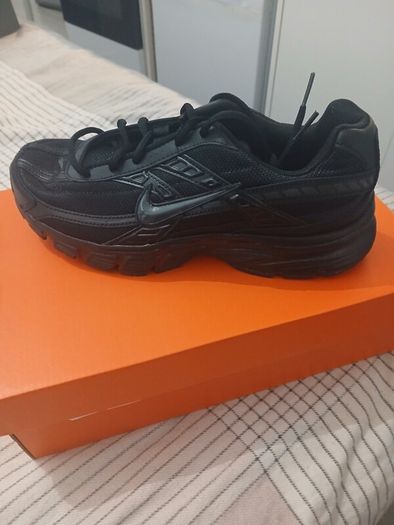 Nike Initiator Trainers Brand New