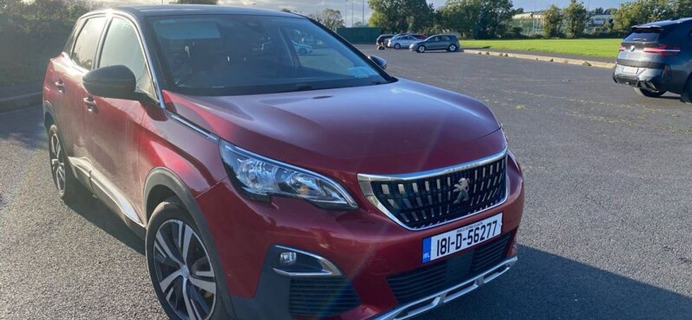 Peugeot 3008D Allure | 2-Tone | New belt & Turbo