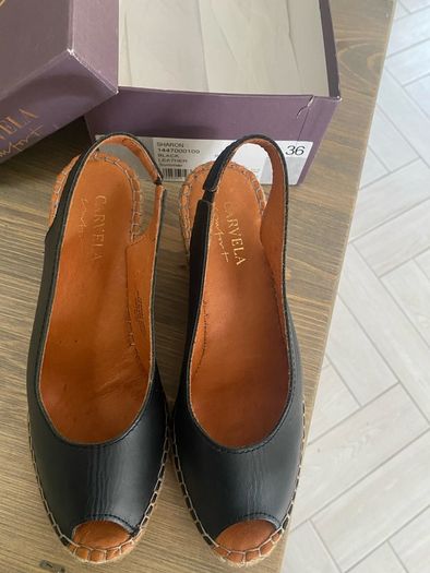 Sandals (Carvella Comfort)