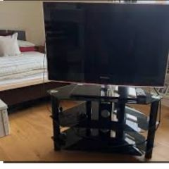 Samsung 32" TV (not smart tv)