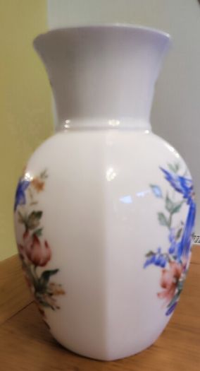 Royal Tara Symphony Vase Fine Bone China