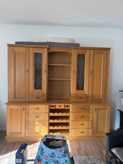 Large Solid Oak Welsh Dresser / Kitchen Hutch