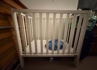 Mamas and Papas petite cot