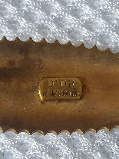 Vintage D or brooch