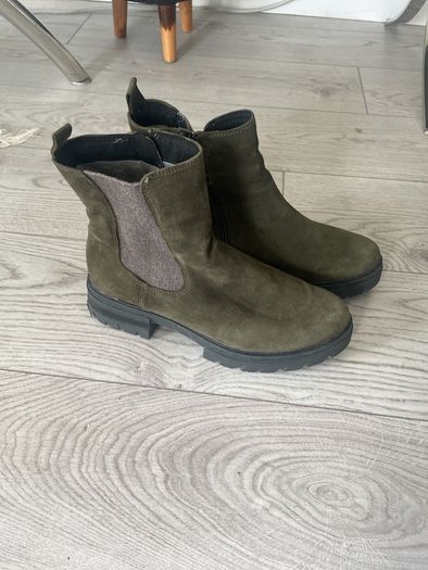 Caprice Suede Boots size  6