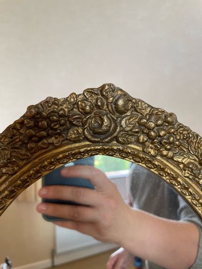 Late 19th-century oval cheval free-standing dressing mirror.