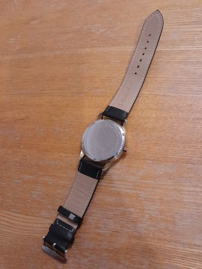 Telstar Watch, Quartz Movement, gold finish steel case, Stainless Steel Back. WR50