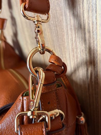 Handbag leather