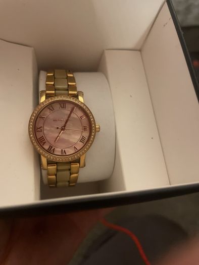 brand new ladies watch