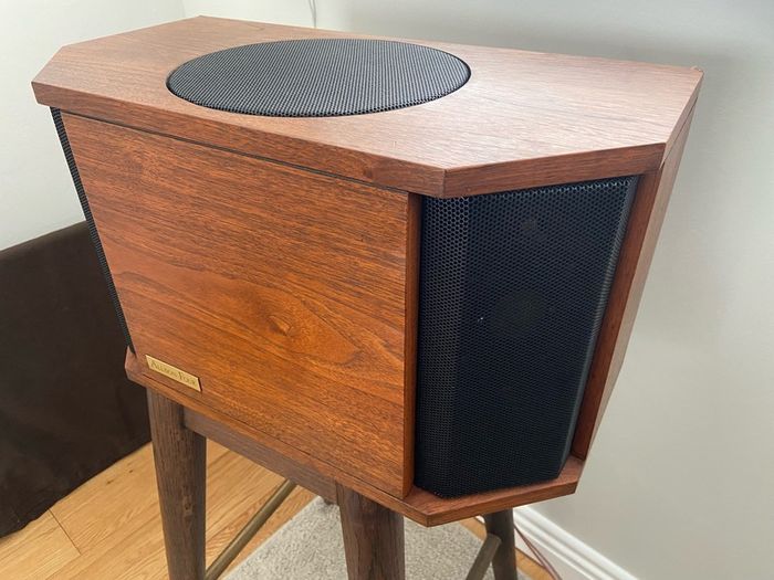 Allison Four speakers