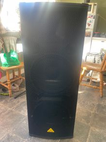 Behringer EuroLive B2520 2200Watt Passive PA speaker