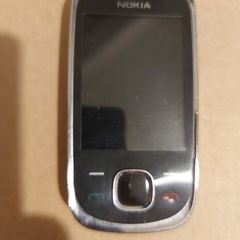 Nokia 7230 Slider Phone, Type RM-604, in excellent cosmetic condition