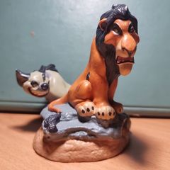 Disney store Lion King SCAR and BANZAI Plastic Figurine Statue. 8 cm.