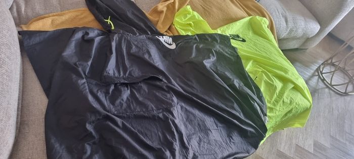 2 Nike ponchos perfect for electric picnic