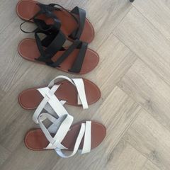 Sandals UK7