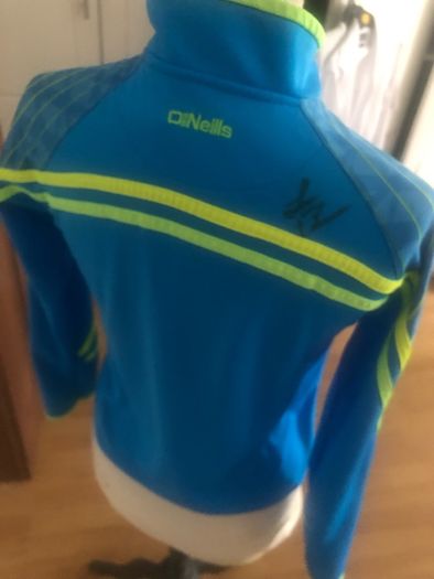 Signed Tyrone half zip gaa aged 12-13