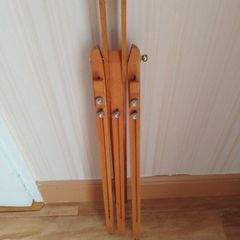 Easel