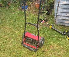 manual push mower