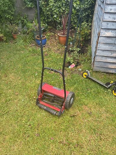manual push mower