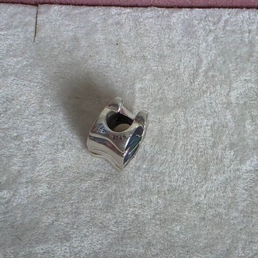 Pandora  various charms available 22e each charm in great condition