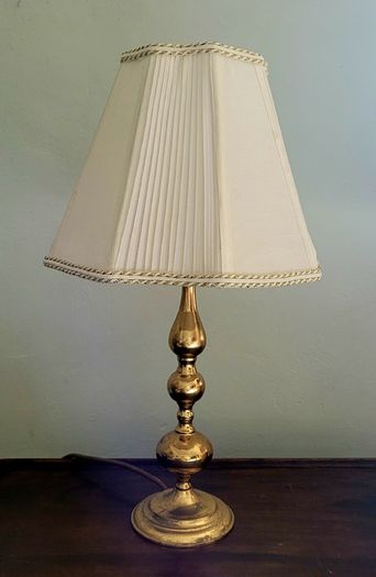 Vintage brass bobbin lamp