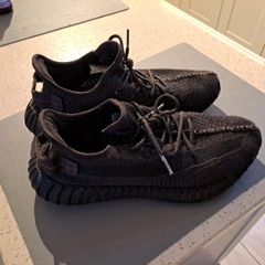 mens runners yeezy size 10.5