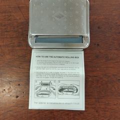 Cigarette rolling box