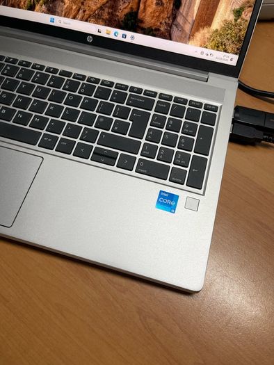 HP ProBook i5 pro 11 gen 8/512 Windows 11 pro